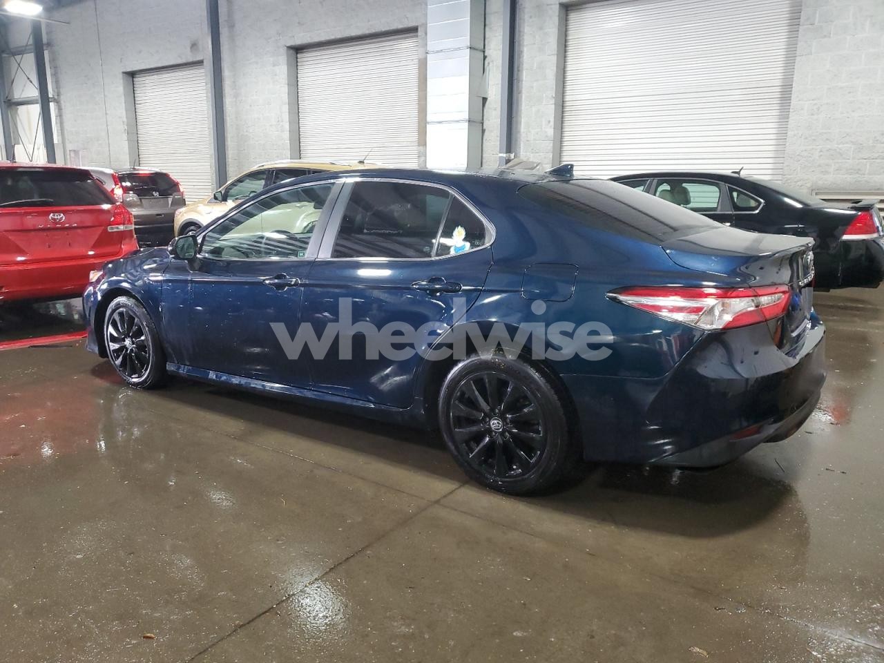 Photo 2 of 2019 TOYOTA CAMRY L (VIN 4T1B11HK3KU726993)