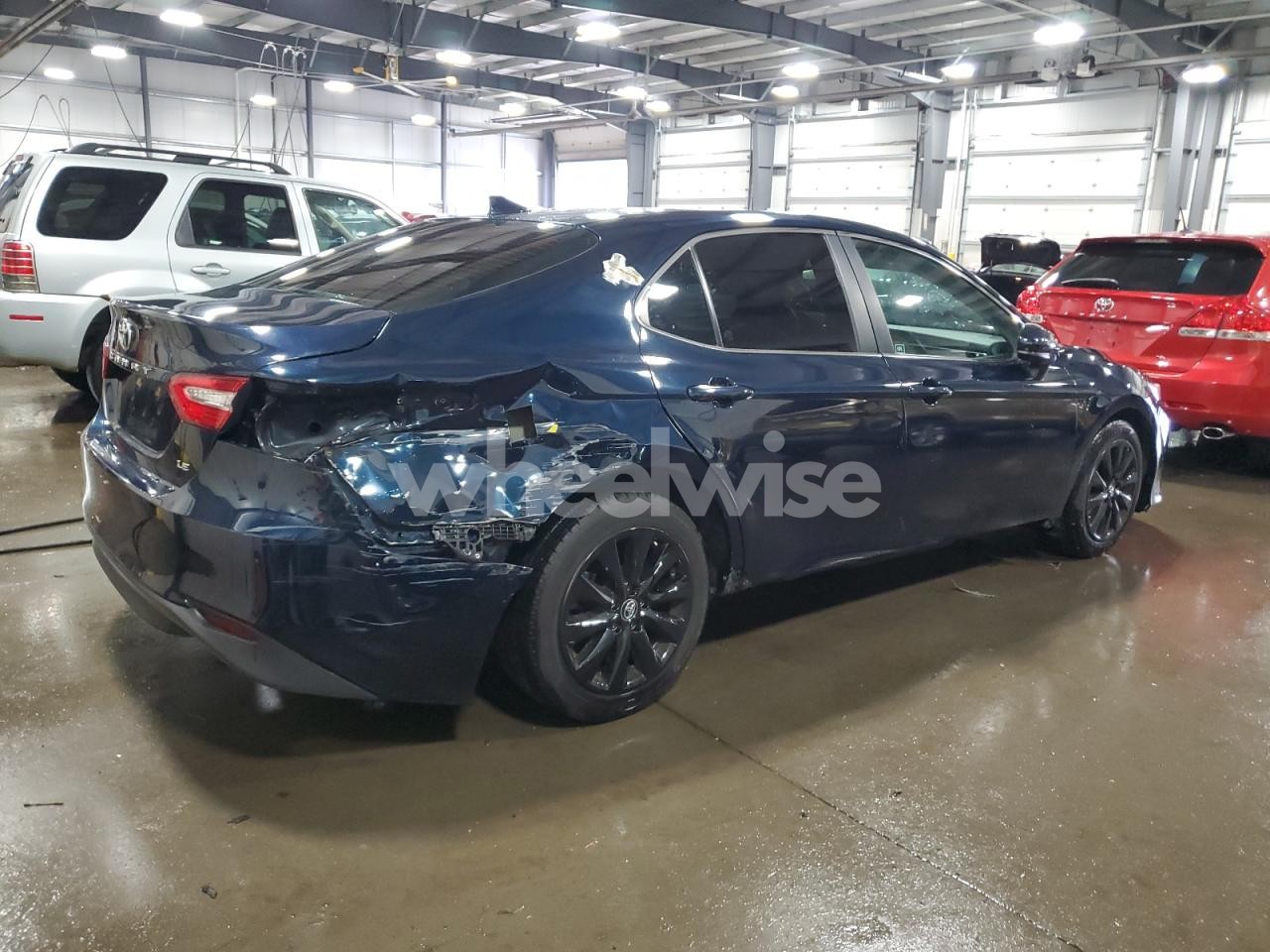 Photo 3 of 2019 TOYOTA CAMRY L (VIN 4T1B11HK3KU726993)