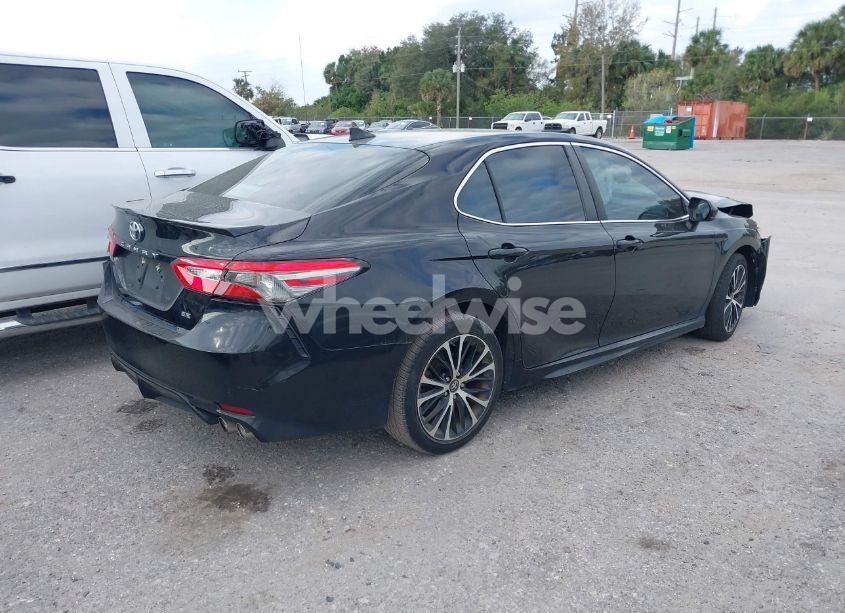 Photo 4 of 2019 Toyota Camry SE (VIN 4T1B11HK3KU735564)