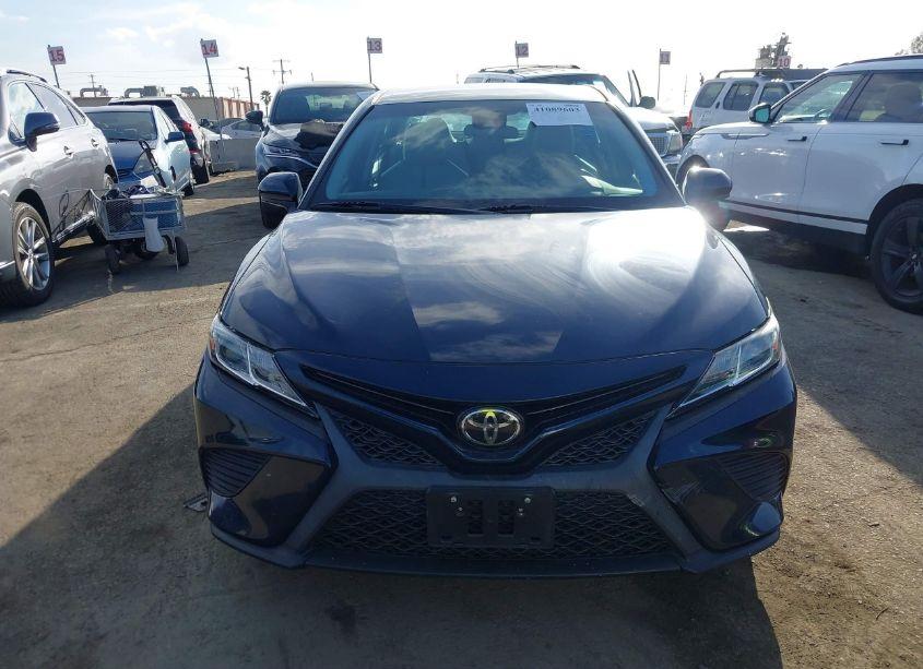 Photo 12 of 2019 Toyota Camry SE (VIN 4T1B11HK3KU735824)