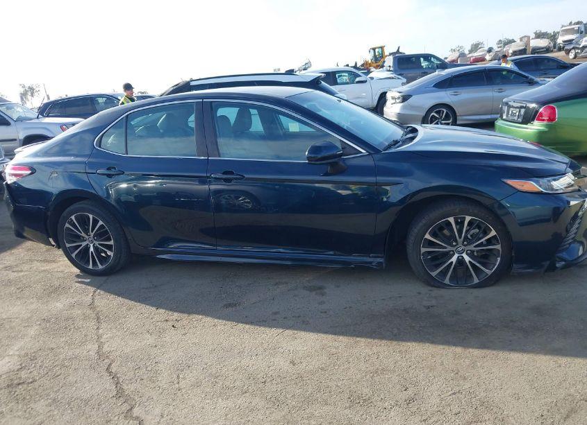 Photo 13 of 2019 Toyota Camry SE (VIN 4T1B11HK3KU735824)