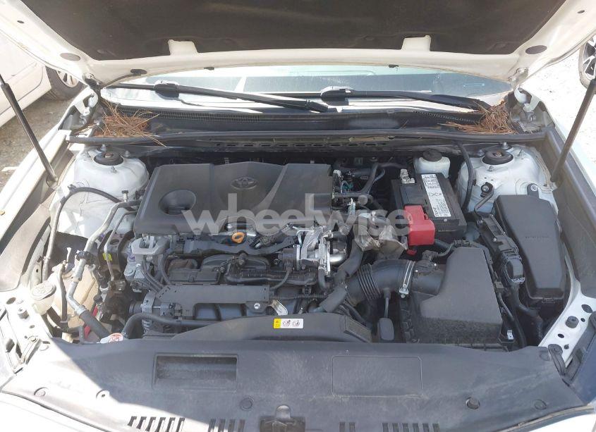 Photo 10 of 2019 Toyota Camry SE (VIN 4T1B11HK3KU760643)