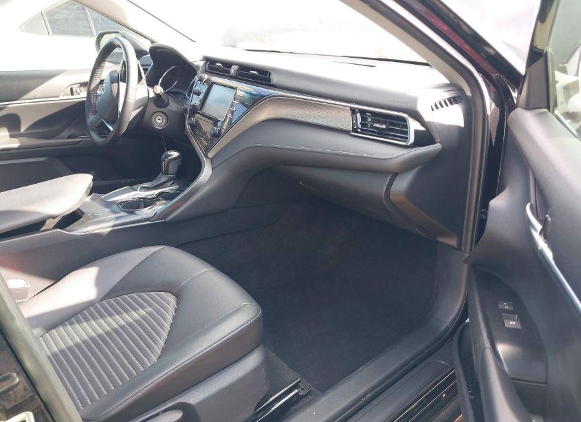 Photo 5 of 2019 Toyota Camry SE (VIN 4T1B11HK3KU783484)