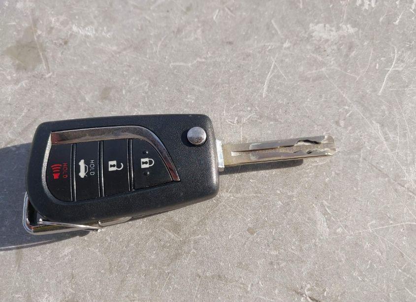 Photo 11 of 2019 Toyota Camry L (VIN 4T1B11HK3KU790208)