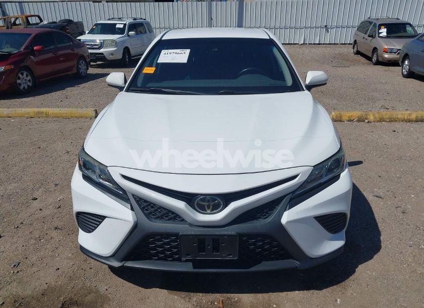 Photo 12 of 2019 Toyota Camry SE (VIN 4T1B11HK3KU792895)