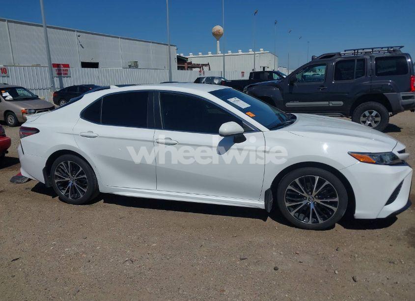 Photo 13 of 2019 Toyota Camry SE (VIN 4T1B11HK3KU792895)