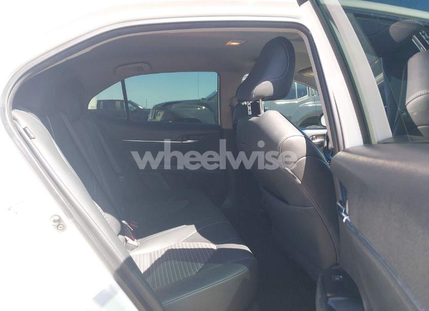 Photo 8 of 2019 Toyota Camry SE (VIN 4T1B11HK3KU792895)