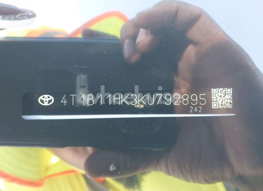 Photo 9 of 2019 Toyota Camry SE (VIN 4T1B11HK3KU792895)