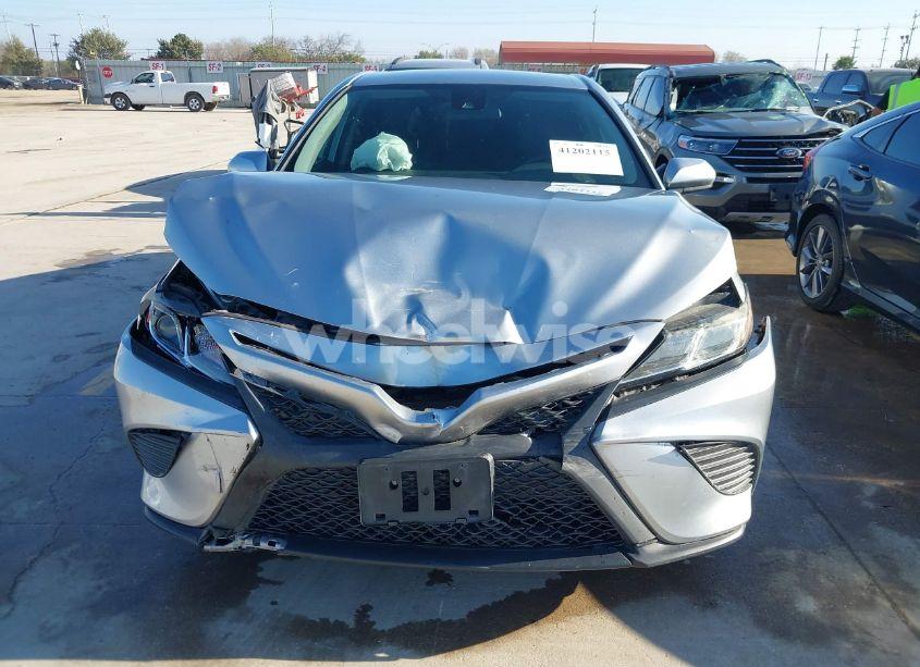 Photo 12 of 2019 Toyota Camry SE (VIN 4T1B11HK3KU793710)