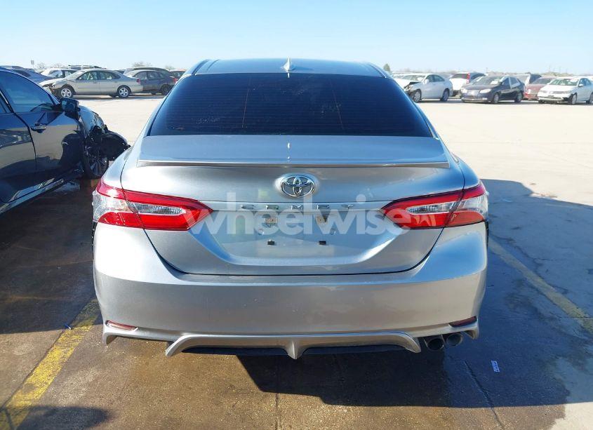 Photo 16 of 2019 Toyota Camry SE (VIN 4T1B11HK3KU793710)