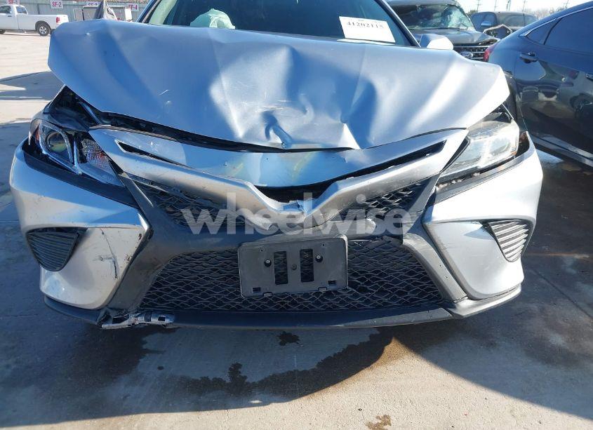 Photo 6 of 2019 Toyota Camry SE (VIN 4T1B11HK3KU793710)