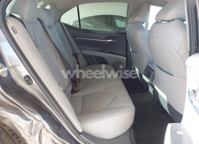 Photo 8 of 2019 Toyota Camry SE (VIN 4T1B11HK3KU795392)