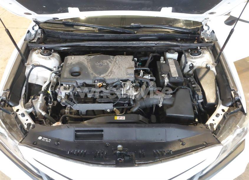 Photo 10 of 2019 Toyota Camry SE (VIN 4T1B11HK3KU802731)