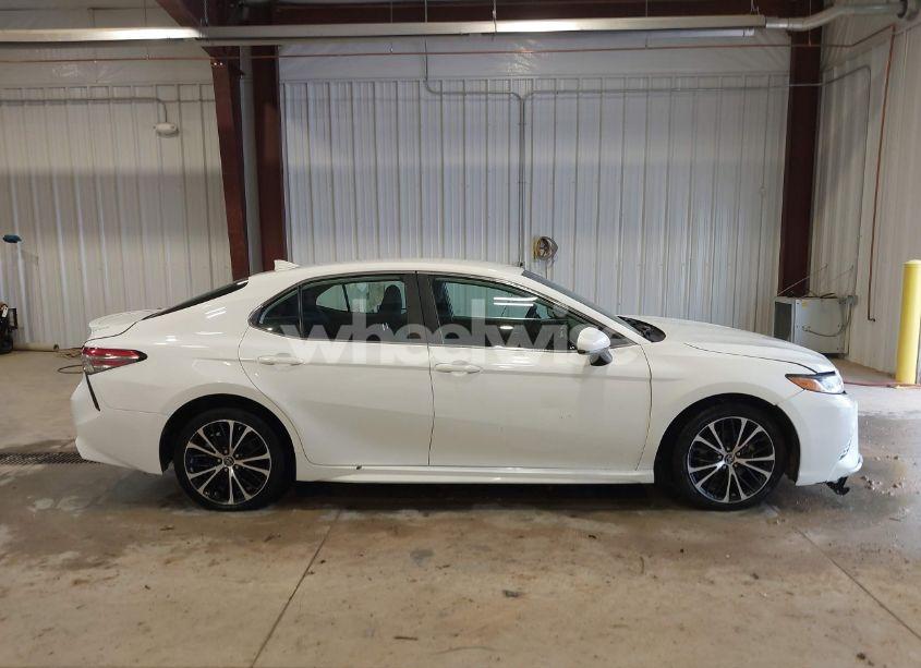 Photo 14 of 2019 Toyota Camry SE (VIN 4T1B11HK3KU802731)