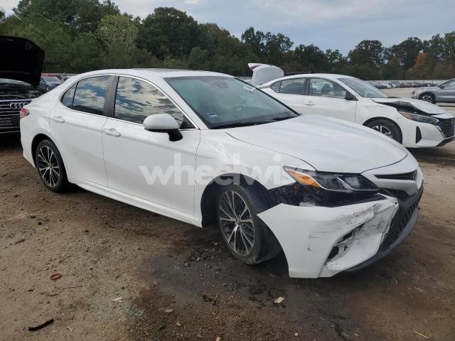 Photo 3 of 2019 TOYOTA CAMRY L (VIN 4T1B11HK3KU812885)