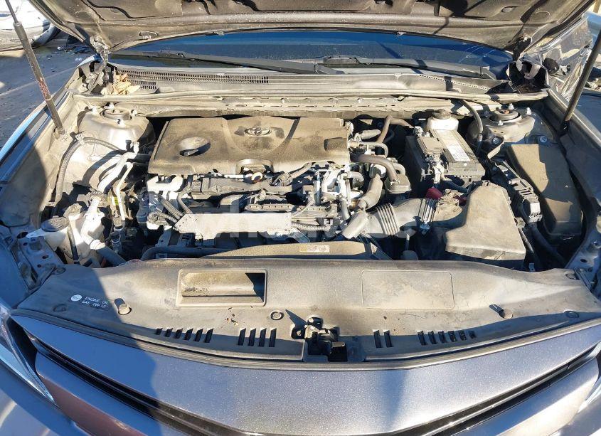 Photo 10 of 2019 Toyota Camry LE (VIN 4T1B11HK3KU820677)