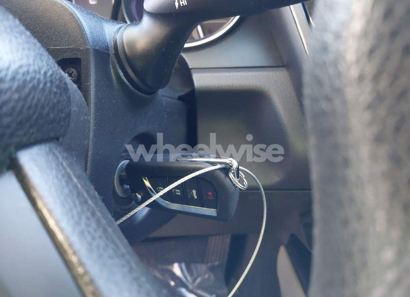 Photo 11 of 2019 Toyota Camry LE (VIN 4T1B11HK3KU820677)