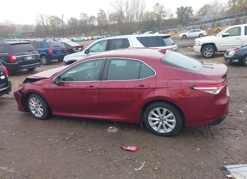 Photo 14 of 2019 Toyota Camry LE (VIN 4T1B11HK3KU825989)