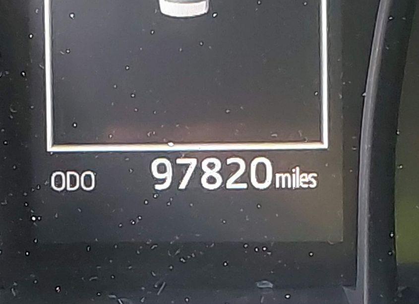 Photo 15 of 2019 Toyota Camry LE (VIN 4T1B11HK3KU825989)