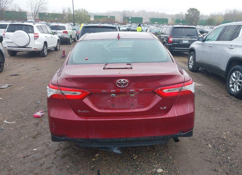 Photo 16 of 2019 Toyota Camry LE (VIN 4T1B11HK3KU825989)