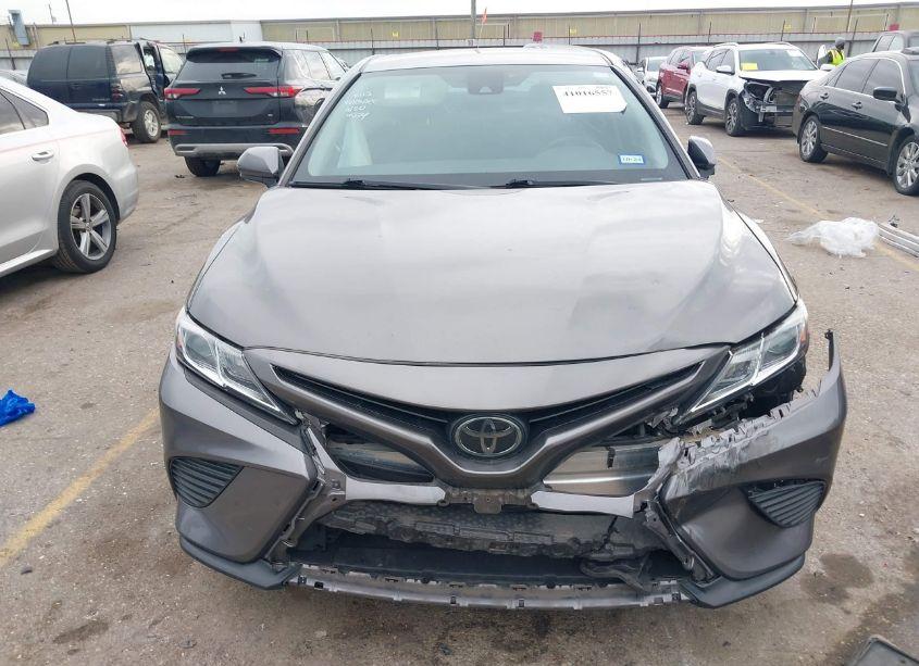 Photo 12 of 2019 Toyota Camry SE (VIN 4T1B11HK3KU829900)