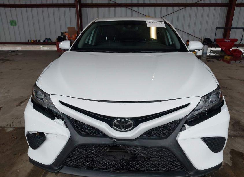 Photo 13 of 2019 Toyota Camry SE (VIN 4T1B11HK3KU845028)