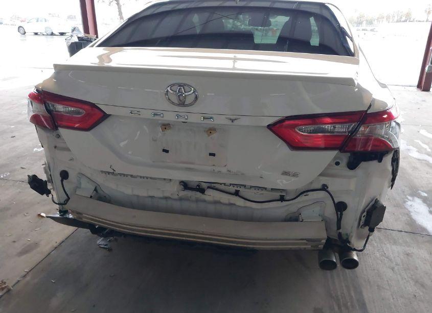 Photo 6 of 2019 Toyota Camry SE (VIN 4T1B11HK3KU845028)
