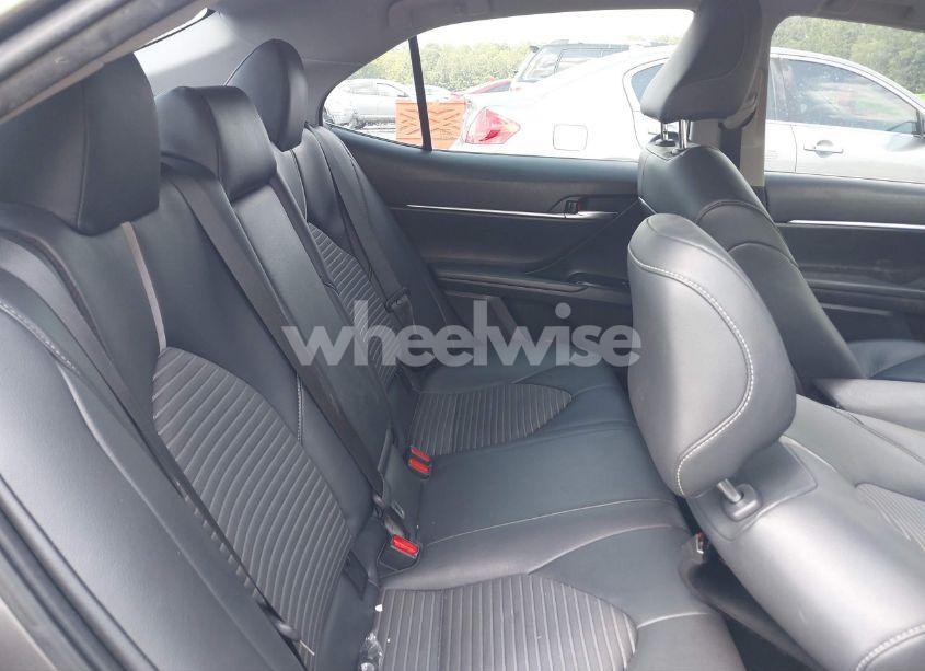 Photo 8 of 2019 Toyota Camry SE (VIN 4T1B11HK3KU850777)