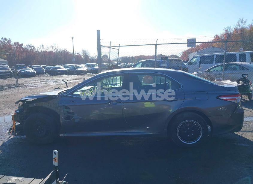 Photo 15 of 2019 Toyota Camry L (VIN 4T1B11HK3KU851766)