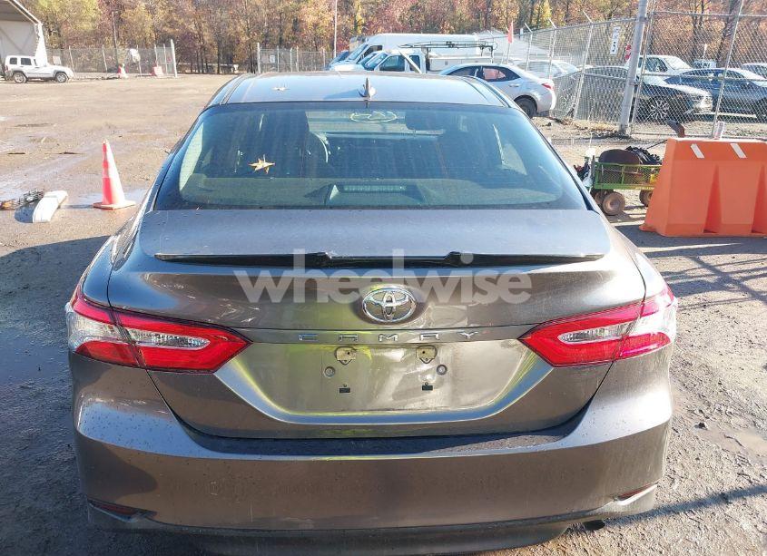 Photo 17 of 2019 Toyota Camry L (VIN 4T1B11HK3KU851766)