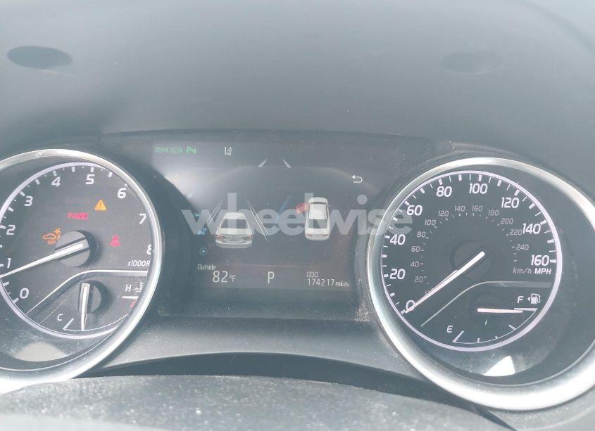 Photo 7 of 2018 Toyota Camry XLE (VIN 4T1B11HK4JU002695)