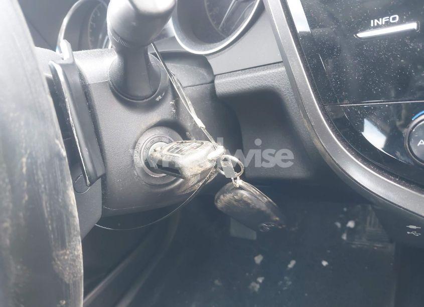 Photo 11 of 2018 Toyota Camry SE (VIN 4T1B11HK4JU031100)