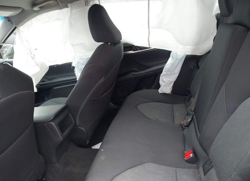 Photo 8 of 2018 Toyota Camry LE (VIN 4T1B11HK4JU053386)