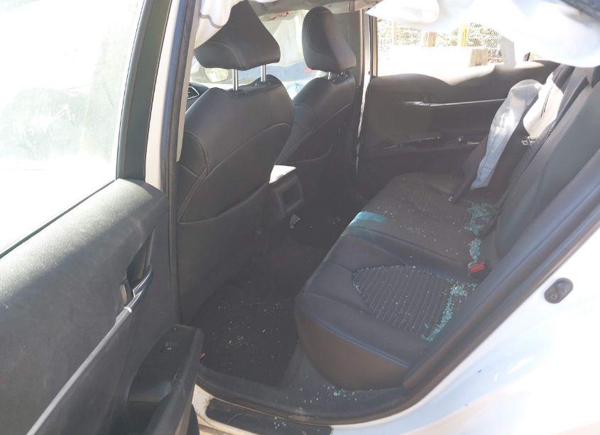 Photo 8 of 2018 Toyota Camry SE (VIN 4T1B11HK4JU070706)