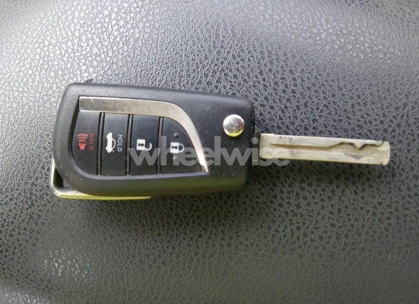 Photo 11 of 2018 Toyota Camry SE (VIN 4T1B11HK4JU135182)