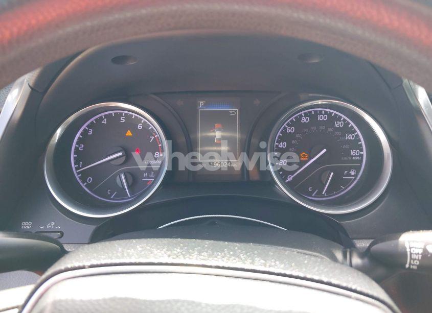 Photo 7 of 2018 Toyota Camry LE (VIN 4T1B11HK4JU144691)