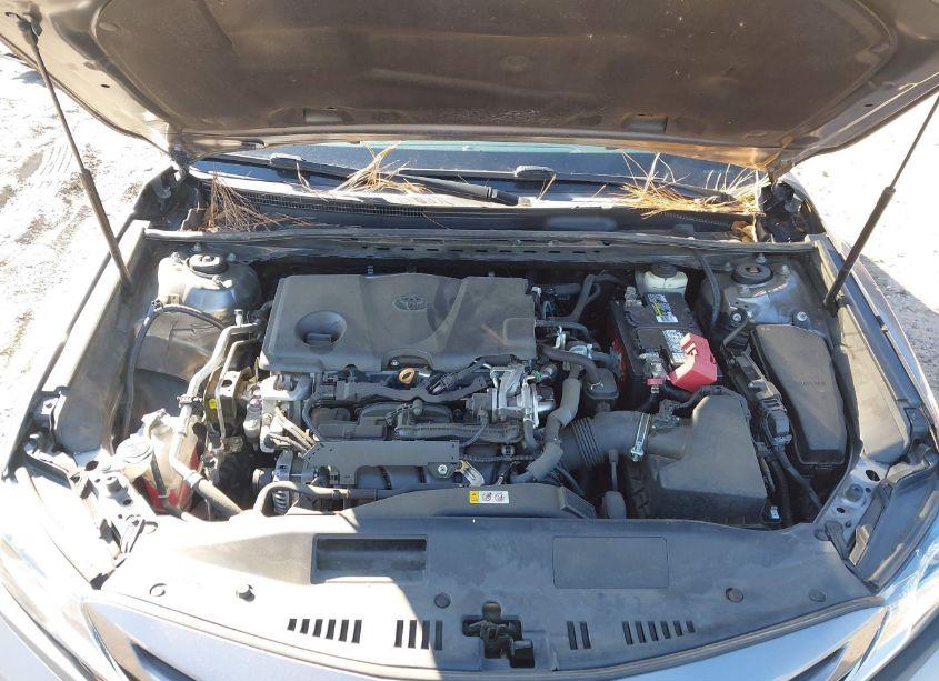 Photo 10 of 2018 Toyota Camry SE (VIN 4T1B11HK4JU507295)