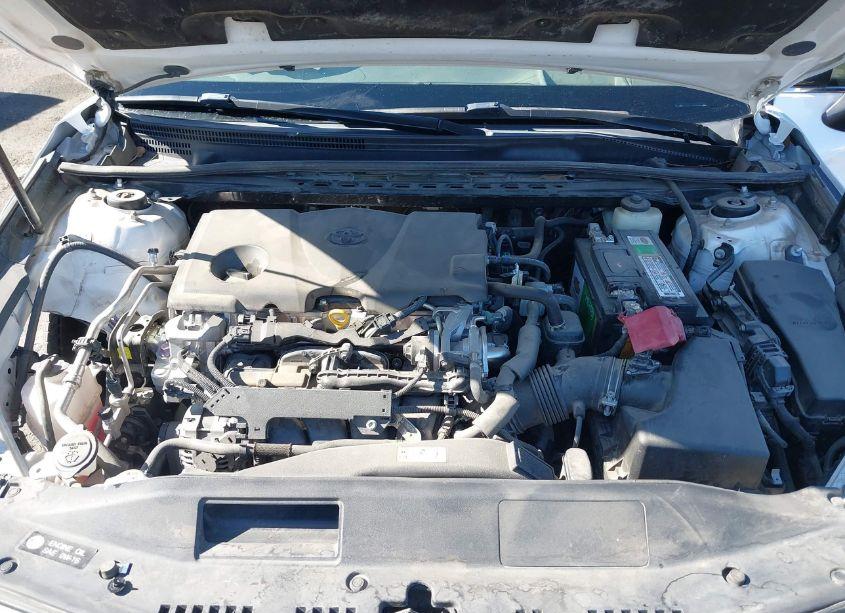 Photo 10 of 2018 Toyota Camry XLE (VIN 4T1B11HK4JU527238)