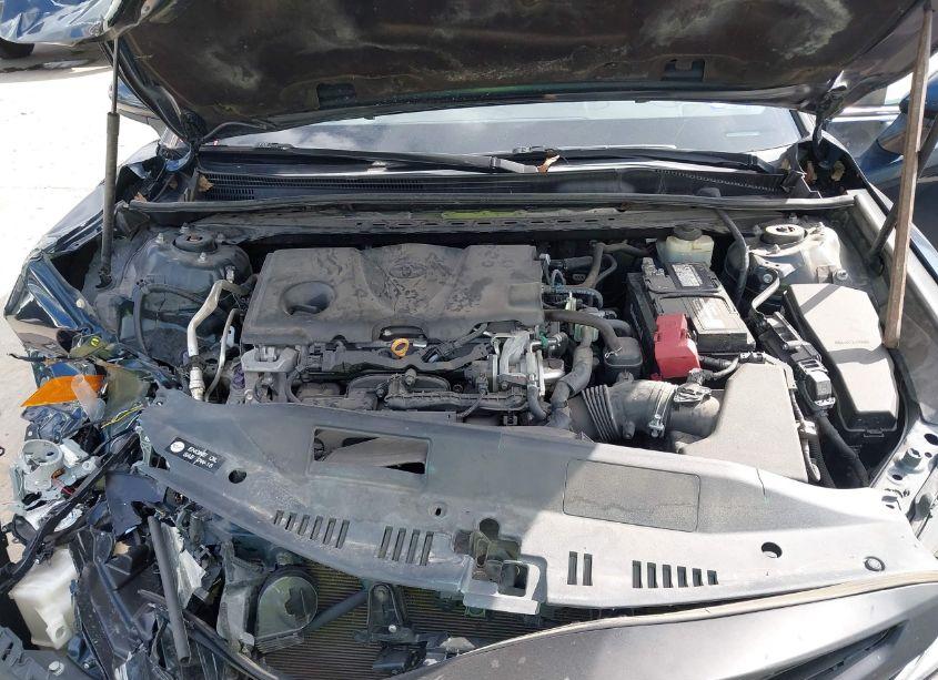 Photo 10 of 2018 Toyota Camry SE (VIN 4T1B11HK4JU549594)