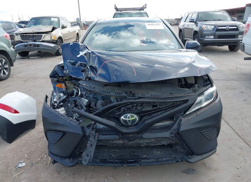 Photo 12 of 2018 Toyota Camry SE (VIN 4T1B11HK4JU549594)