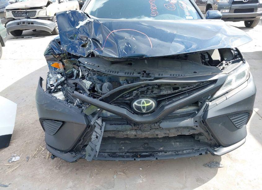 Photo 6 of 2018 Toyota Camry SE (VIN 4T1B11HK4JU549594)