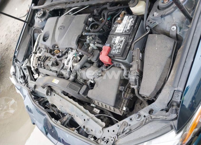 Photo 10 of 2018 Toyota Camry SE (VIN 4T1B11HK4JU571529)