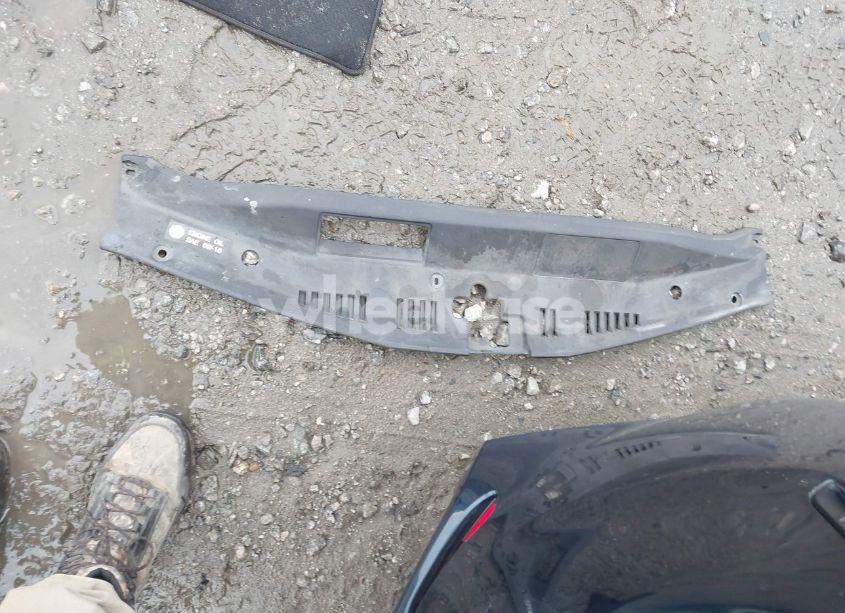 Photo 12 of 2018 Toyota Camry SE (VIN 4T1B11HK4JU571529)