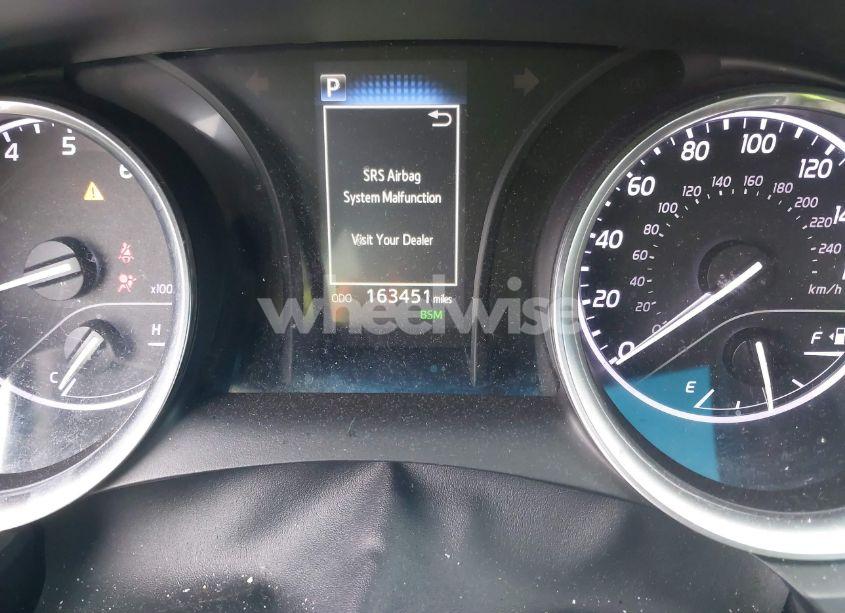 Photo 16 of 2018 Toyota Camry SE (VIN 4T1B11HK4JU571529)