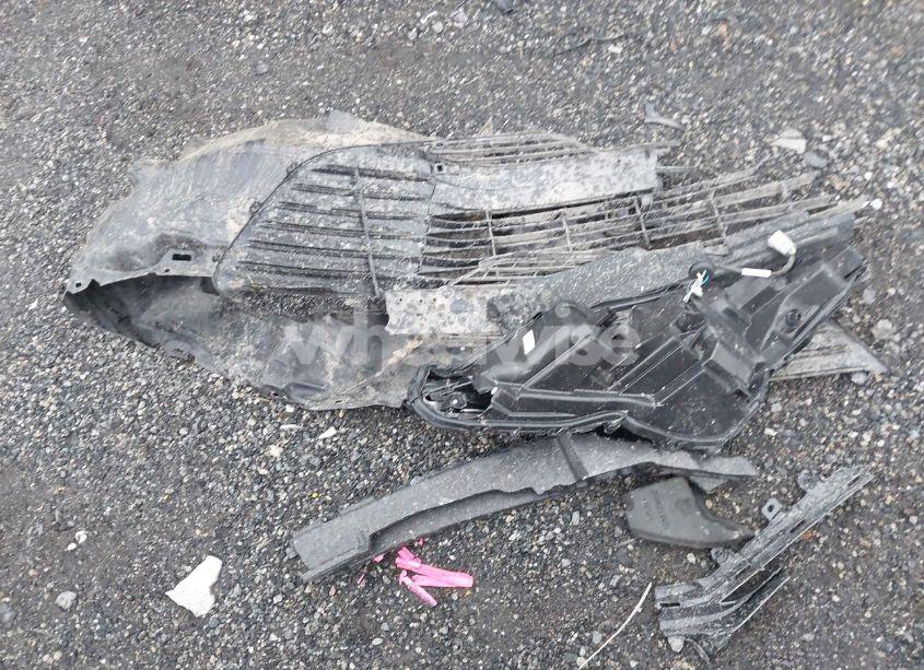 Photo 12 of 2018 Toyota Camry LE (VIN 4T1B11HK4JU582921)