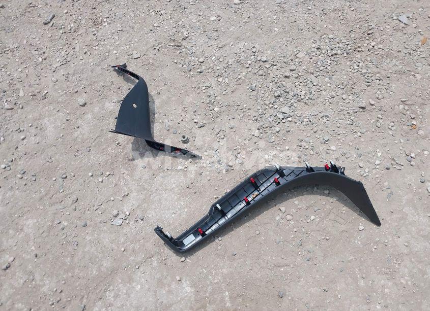 Photo 11 of 2018 Toyota Camry SE (VIN 4T1B11HK4JU583390)