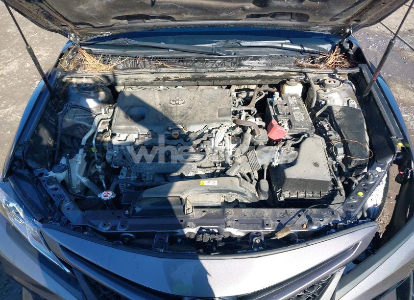 Photo 10 of 2018 Toyota Camry SE (VIN 4T1B11HK4JU585740)