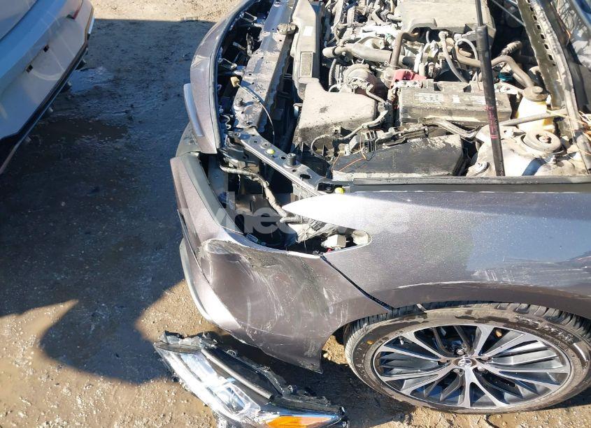 Photo 6 of 2018 Toyota Camry SE (VIN 4T1B11HK4JU585740)