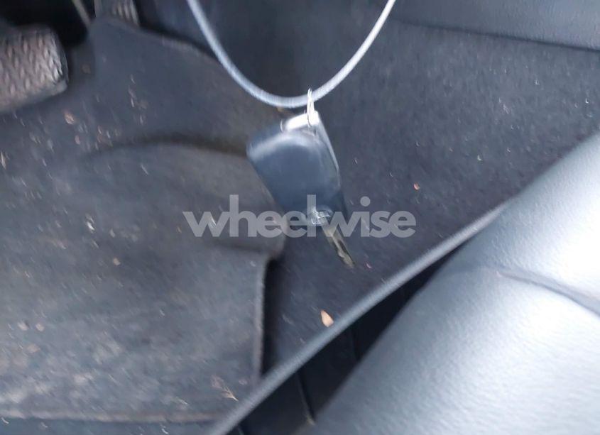 Photo 11 of 2018 Toyota Camry SE (VIN 4T1B11HK4JU598424)