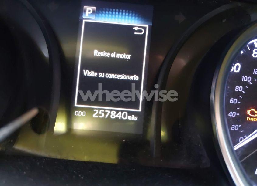 Photo 15 of 2018 Toyota Camry SE (VIN 4T1B11HK4JU598424)